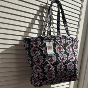 NWT Vera Bradley Lotus Sea Moss East West Ultra Light Tote with Tie Closure.